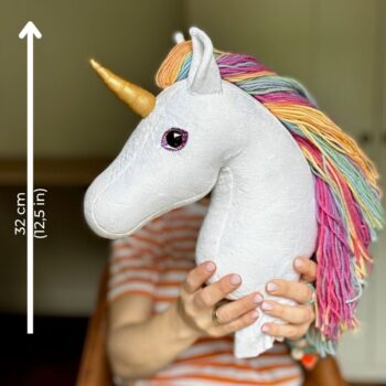 Wymiary gotowego jednorożca hobby horse Wymiary gotowego pluszowego jednorożca na patyku uszytego z instrukcji szycia PDF